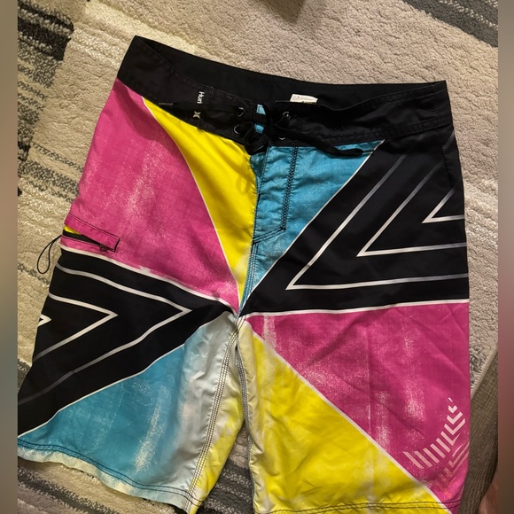 Hurley swim trunks - Picture 1 of 2